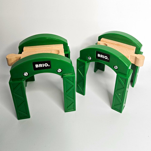 Brio world train track - train,