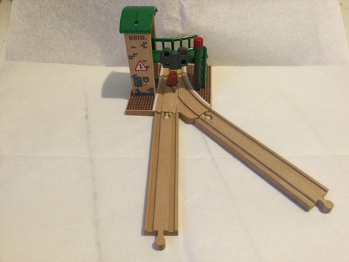 Brio signal station wooden - signal,
