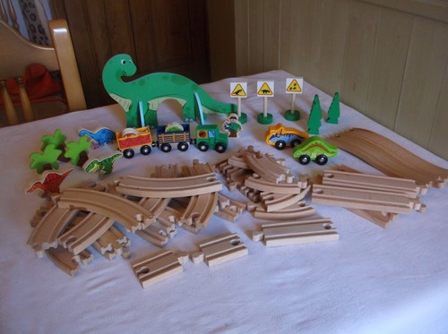 Dinosaur wooden train - wooden,