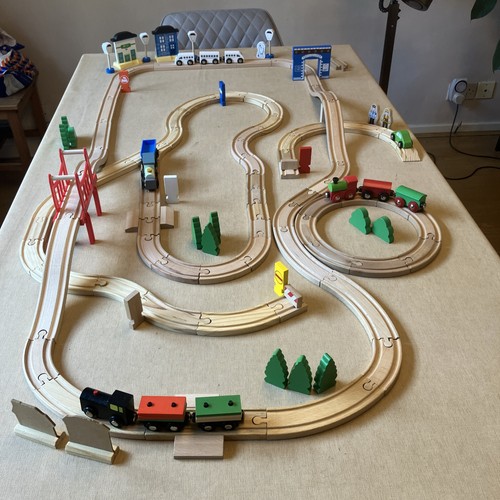 Wooden train track set - track, chad
