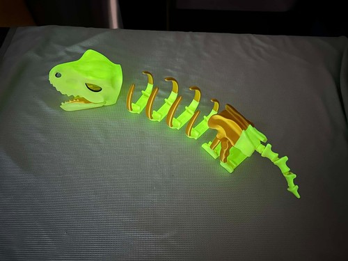 Large flexible dinosaur - large,