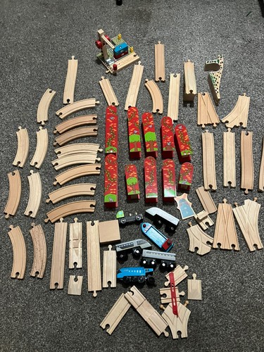 Wooden train track bundle - train,