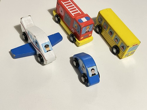 Wooden train track vehicles - train,