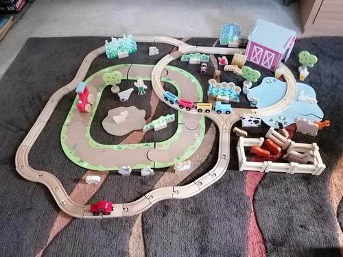 Wooden train track - train, farm