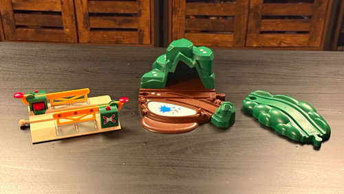 Brio wooden train - train, track