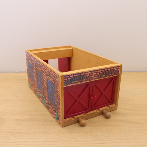 Wooden train track building - train,