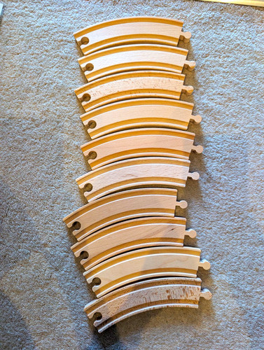 Wooden curved train - curved,