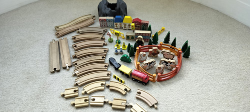 Wooden train track bundle - train,